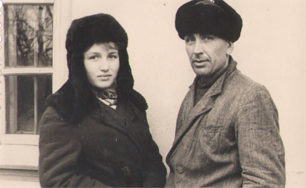 Вiра Марущак з батьком