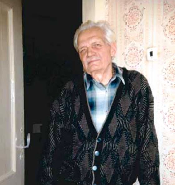 Павло Прокопович на порозі своєї квартири