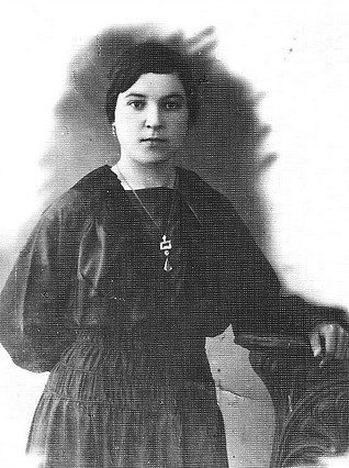 Маруся Кирнасова - будущая жена А.М. Топорова