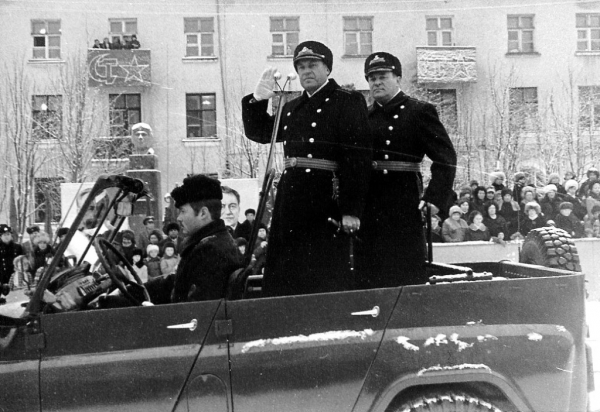 Парад в Североморске 1979 год. Принимающий парад Чернавин В.Н